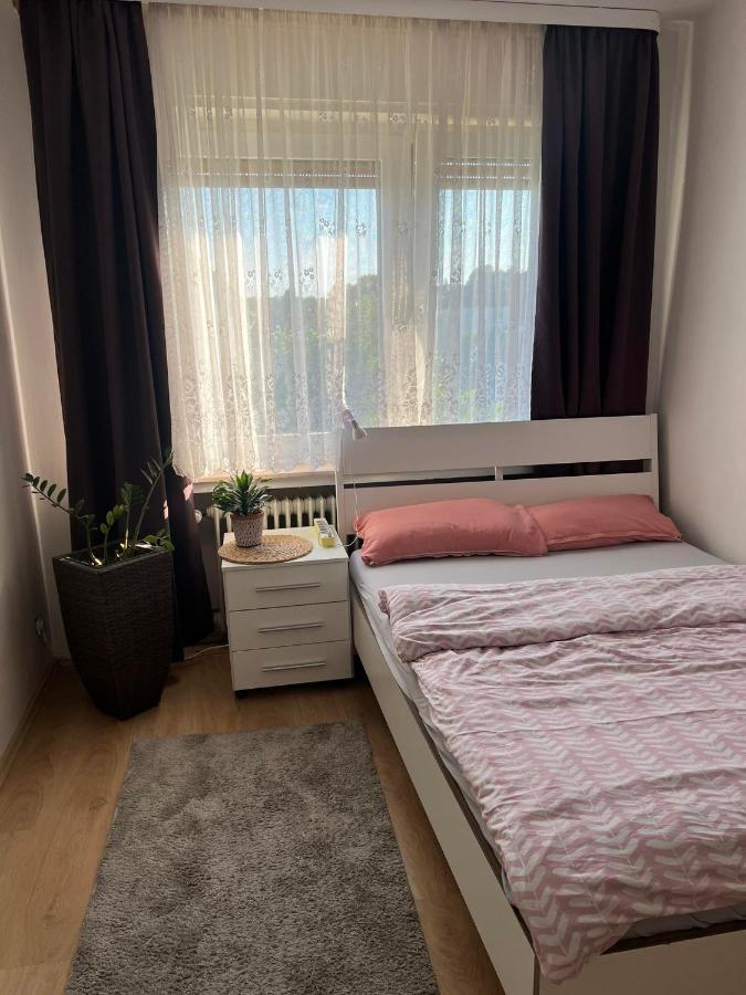 Doppelbett Zimmer Mit Gemeinschaftbad Borgholzhausen エクステリア 写真