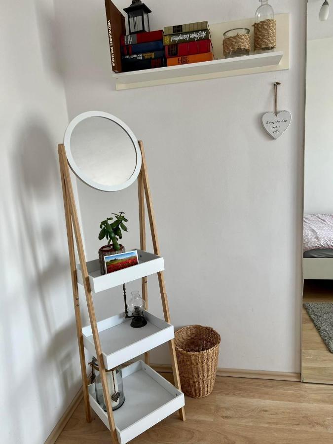 Doppelbett Zimmer Mit Gemeinschaftbad Borgholzhausen エクステリア 写真